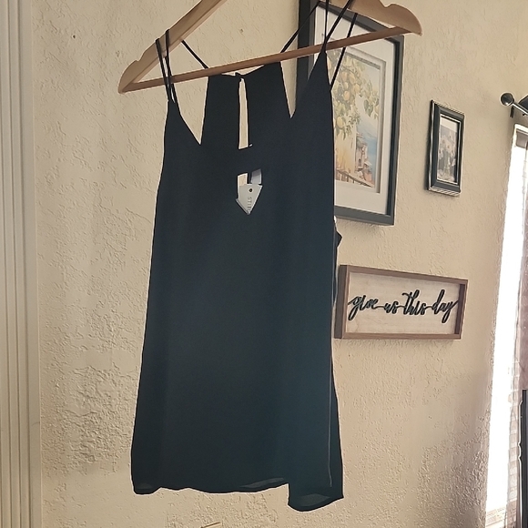 NWT Lush Black Strappy V-Neck Bar Cami Tank Top - Size M Going Out - Picture 4 of 8